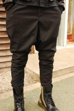 ohthebrowneyes:  dkdahypeman:  nice harem pant  (via imgTumble)