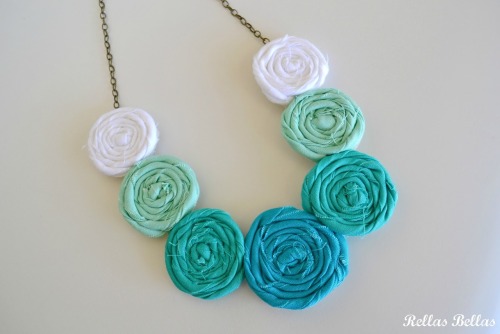 Click here for the most beautiful blog you’ve ever followed :)