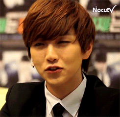 orange-sandeul:  Exhibit 1 &amp; 2. Sandeul’s nervous laughs 