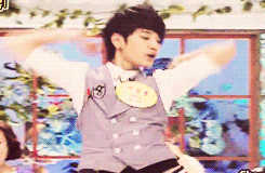 gyuteas-blog:  sungjong dancing to t-ara’s i go crazy because of you 