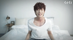  Pretty Leader Jinyoung - Official CeCi TV Bedroom Concert 