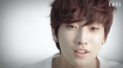  Pretty Leader Jinyoung - Official CeCi TV Bedroom Concert 