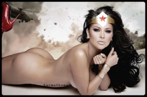 karmashame:  Wonder Woman..again…^^ 