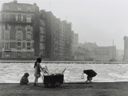 The Gleaners of Coal, 1945 by Robert Doisneau