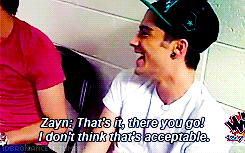  Liam knowing every inch of Zayn’s tattoos…even the hidden ones. [x] 