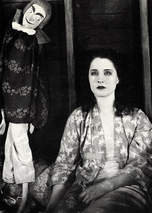 XXX dialogues:  Norma Shearer, The Devil’s photo