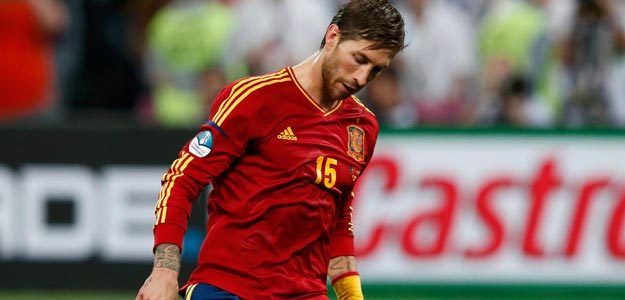 humethedoctor:  AWWWWWW YEAHHH SPAIN beats Portugal and will be on the final :D