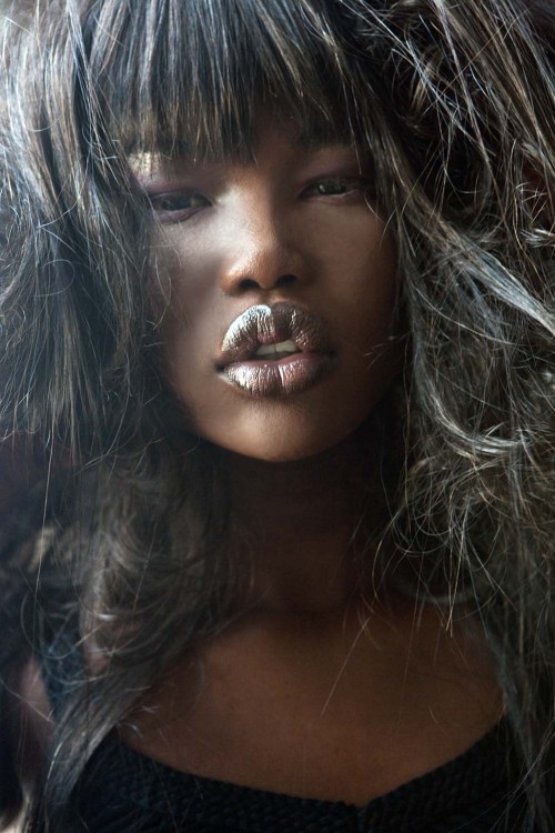 gothgirlsgotogivenchy:   malaan ajang a south sudenese Australian model  ?????????/what kind of flawless beauty 