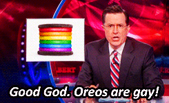 nothing-rhymes-with-ianto:  stephencolberts: Stephen Colbert on Oreo’s “Gay” Cookie Agenda  HOW DID HE DO THIS AND KEEP A STRAIGHT FACE THE WHOLE TIME. I LOST IT AT ‘LICKING THEIR CREAM OFF’. 