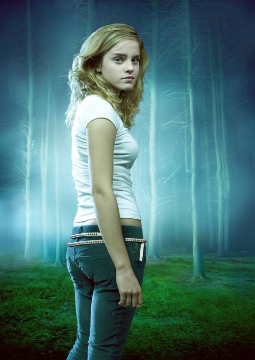 Emma Watson in the Woods porn pictures