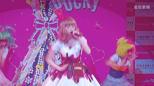 👑👸✨
