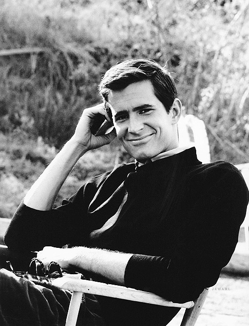 jewahl: Anthony Perkins on the set of Psycho, 1960. 