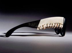  Sunglasses jawbone Designer: Emma Montague 