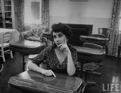 Elizabeth Taylor (Peter Stackpole. 1950)