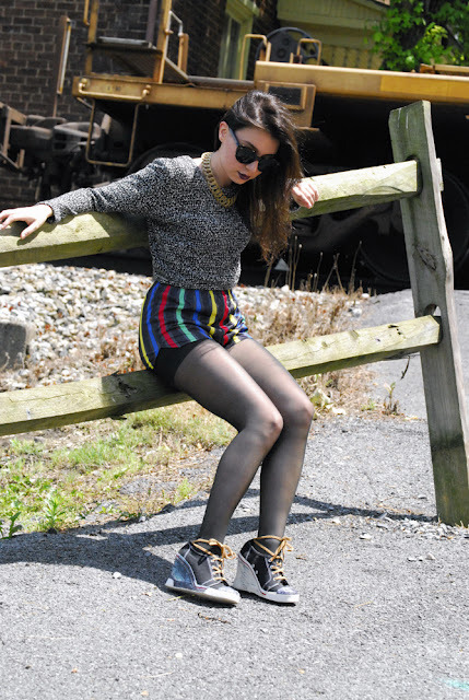 (via a la Ladywolf | Blog on photography, beauty and everything style.: Goth Track)