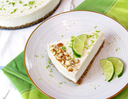 phoods:  (via Raw Vegan Key Lime “Cheesecake”