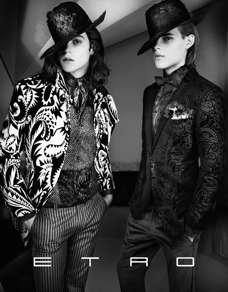 nevedamage:  Miles McMil­lan and Ton Heukels photographed by Mario Testino for Etro’s