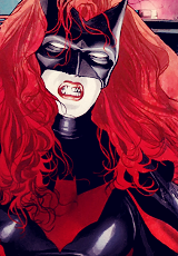 arseniclace:  ღ Kate Kane // BatwomanThe bat they shine in the sky…civilians