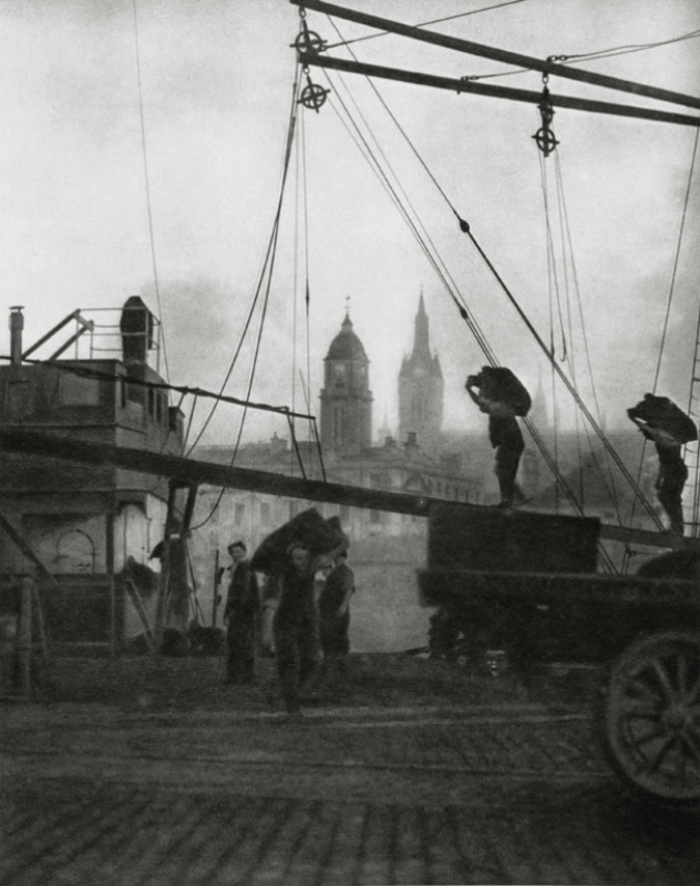 E.O. Hoppé The Harbour, Aberdeen, 1925 Thanks to undr