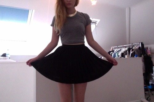 californiagoffs:  outfit (new necklace is so nice) 