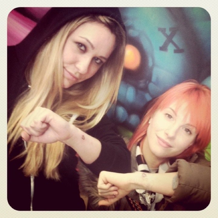hayleymanola:  Hayley Williams tattoos {x} 