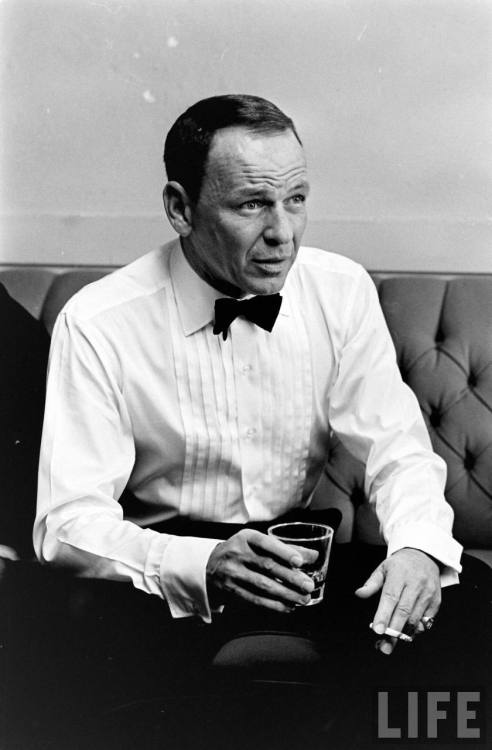 Frank Sinatra (John Dominis. 1964?)