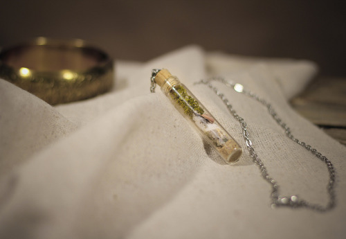 Birch &amp; Sand Terrarium Necklace (no watering or special care needed for this one) Black Ston