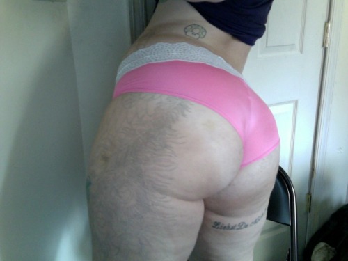 beckyloves:  dat ass. 