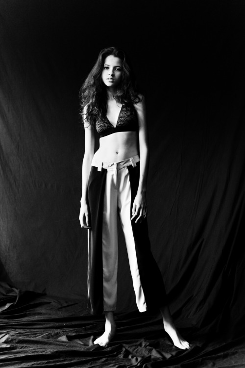 billykidd:  Ariane de Vasconcelos was shot by Billy Kidd.