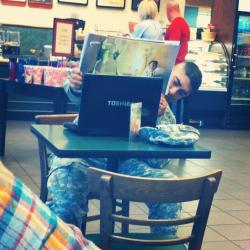  This is probably one of the most realest shit I’ll ever post. This is a soldier reading a childrens’ storybook to his child over Skype…   Real man