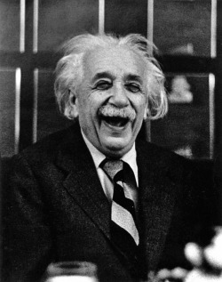 reptaculo:  Albert Einstein © Ruth Orkin 