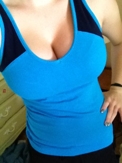 smallgirlbigtitties:  Big tits making some cleavage in my athletic tank ;) ready to work out! 