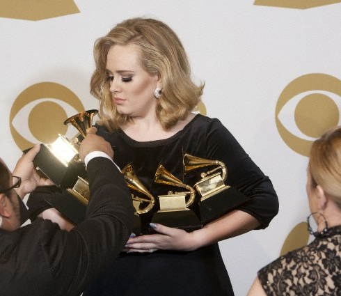 foreveradele101:  That’s how adele will be holding her baby