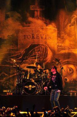  Arin Ilejay &Amp;Amp; M Shadows 