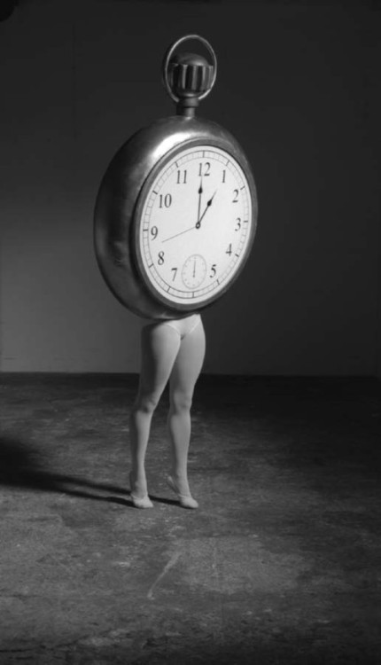 denisebefore:  Walking Pocket Watch simmons 2006