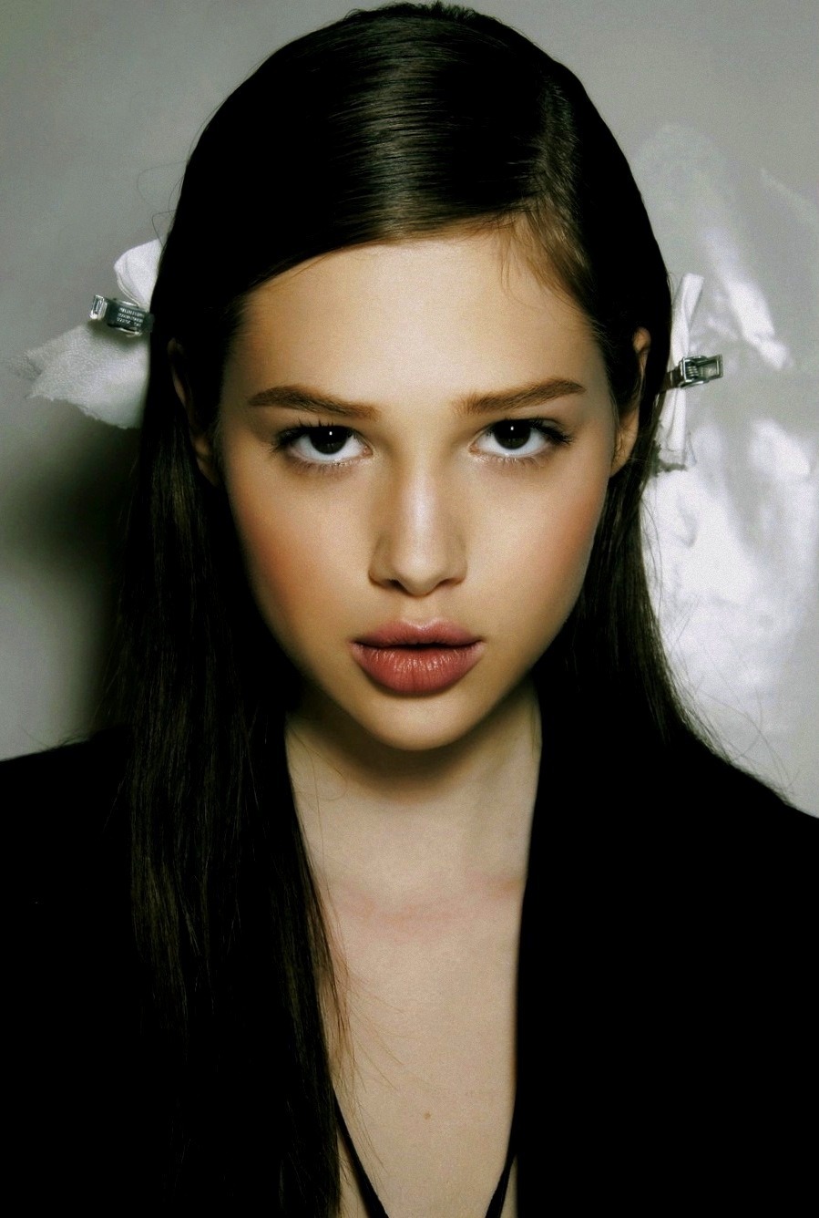 moldavia:  Anais Pouliot @ Anteprima S/S 2011 