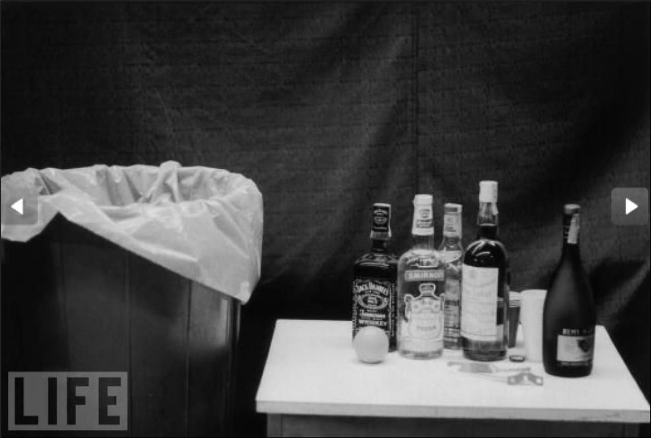 tumblingstonesandrollingdice:  The Stones keep a stash of alcohol on hand backstage