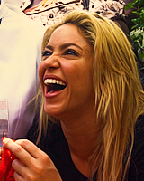 lgxs:  Shakira’s Laugh 