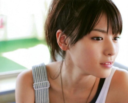 i4:  矢島舞美 