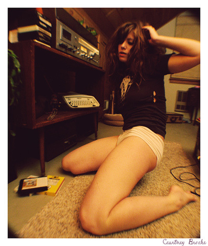 Estacio loves Vinyl Pic