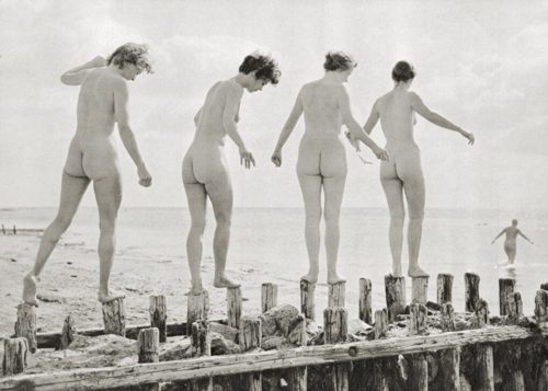 http://nudevintage.tumblr.com/post/26308000851