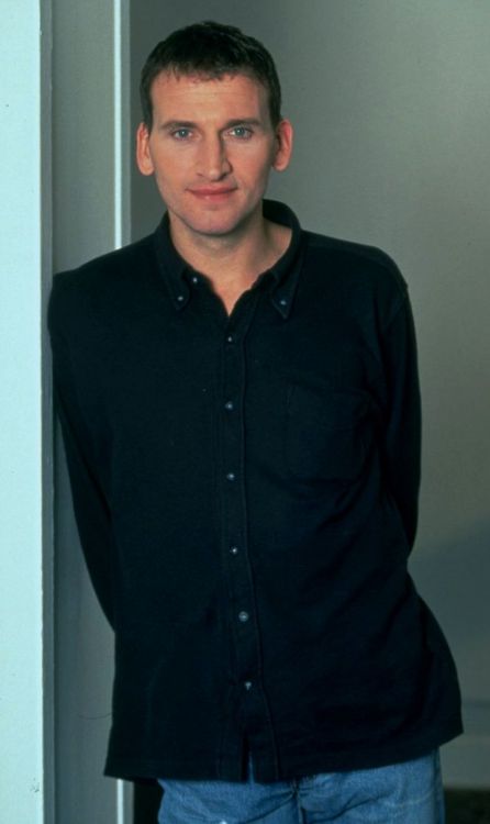 loveofafangirl:Christopher Eccleston.