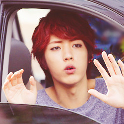 zeloaf-blog:  Lee Sungyeol with red hair. ｡◕‿◕｡✿ 