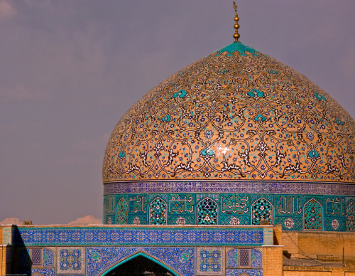 Dome of Sheikh Lotf Allah Mosque in Isfahan, Iran (1603-1618)Shaykh Bahai (Photograph by afshinratta