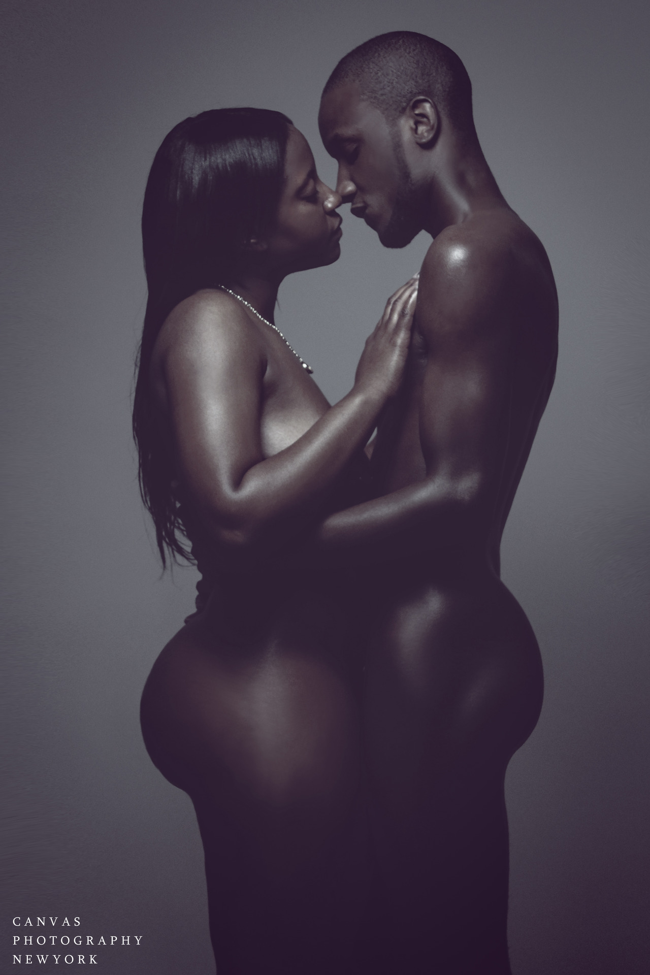 bludclotartattack:  Everybody needs to face facts; Black people have the nicest butts.