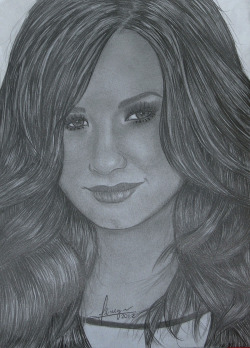  Desenho da Demi Lovato  Quem gostar rebloga