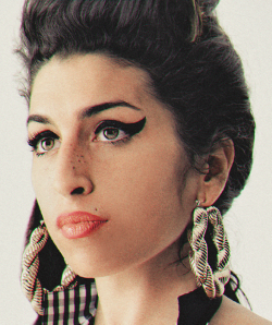  Amy Winehouse         