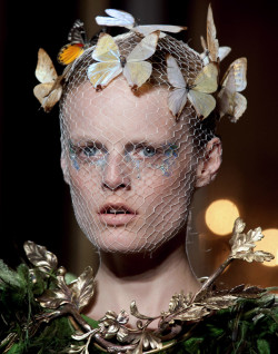 Hanne Gaby Odiele At Giambattista Valli Haute Couture Fall 2012