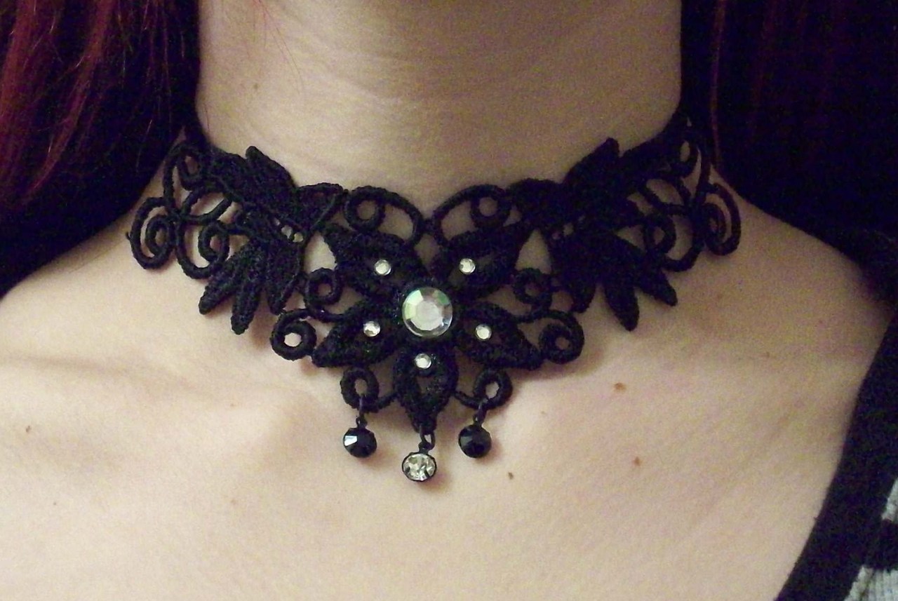 missheathersss:  http://www.etsy.com/shop/MissHeathers 