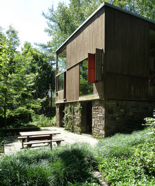 The Norman and Doris Fisher House in Hatboro, PA, designed by Louis Kahn in 1967.